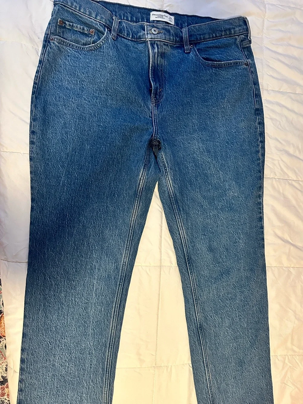 Abercrombie & Fitch Straight Leg Jeans in Blue Wash